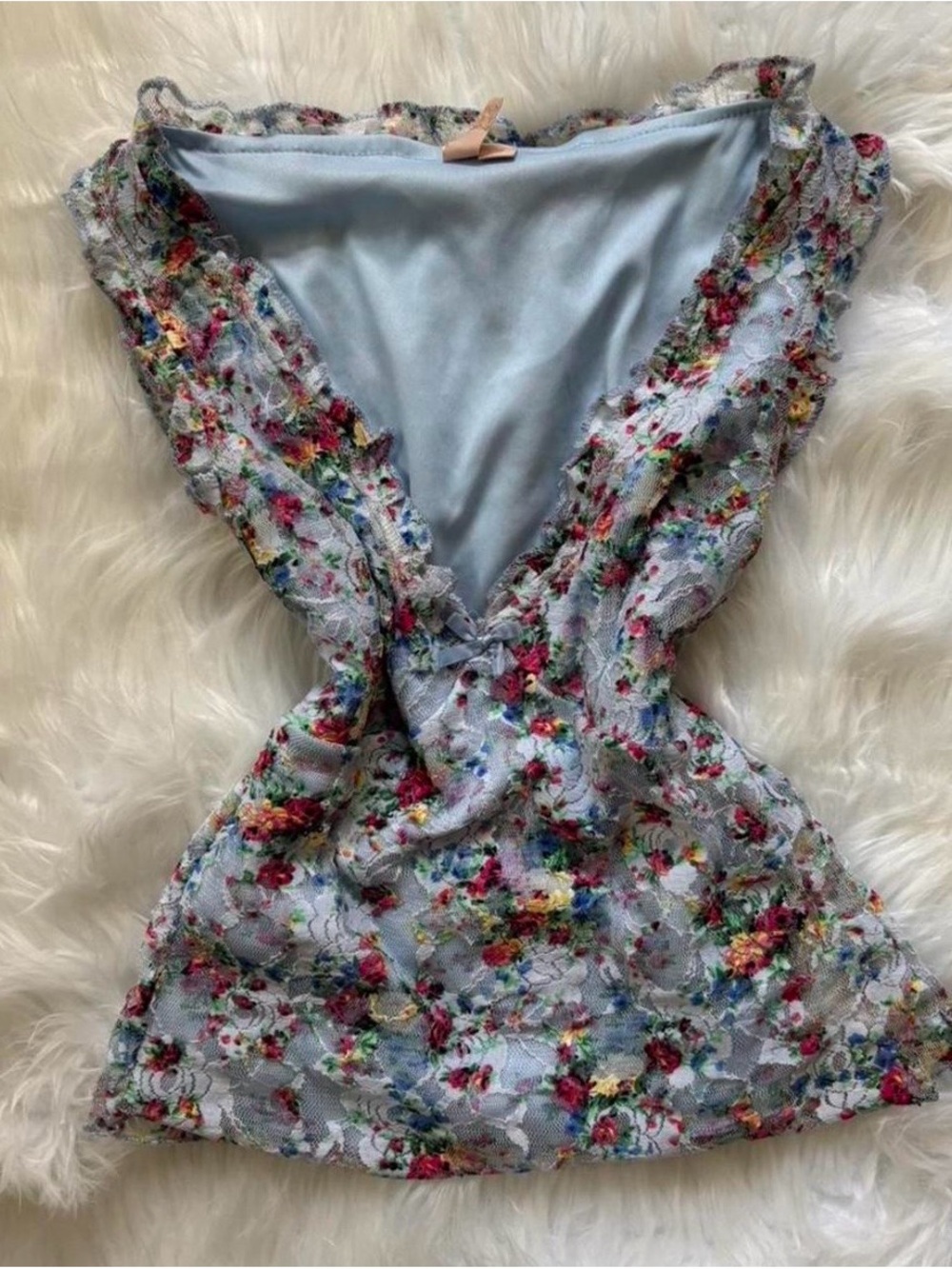 Floral Lace Trim Light Blue V-Neck Women's Top